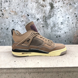 Nike Air Jordan 4 • Violet Ore