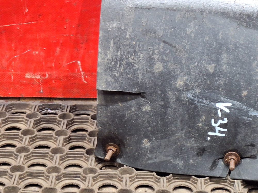 Брызговик крыла заднего