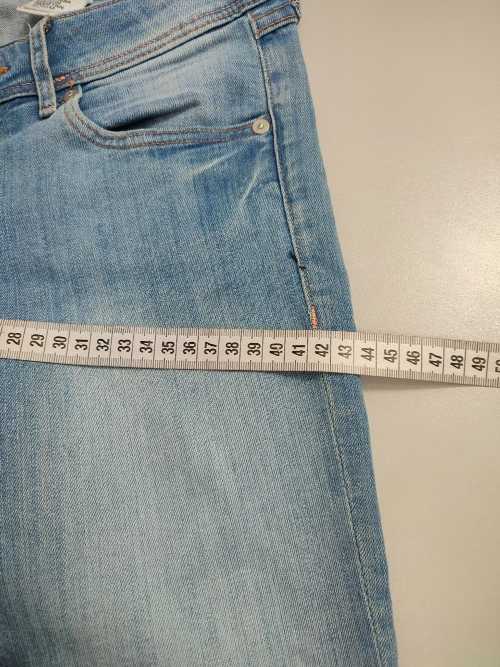Джинсы H&M базовые 40-42 размер