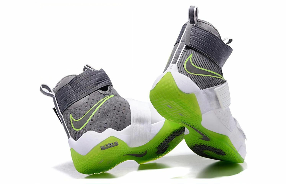 Кроссовки Nike Zoom Soldier 10