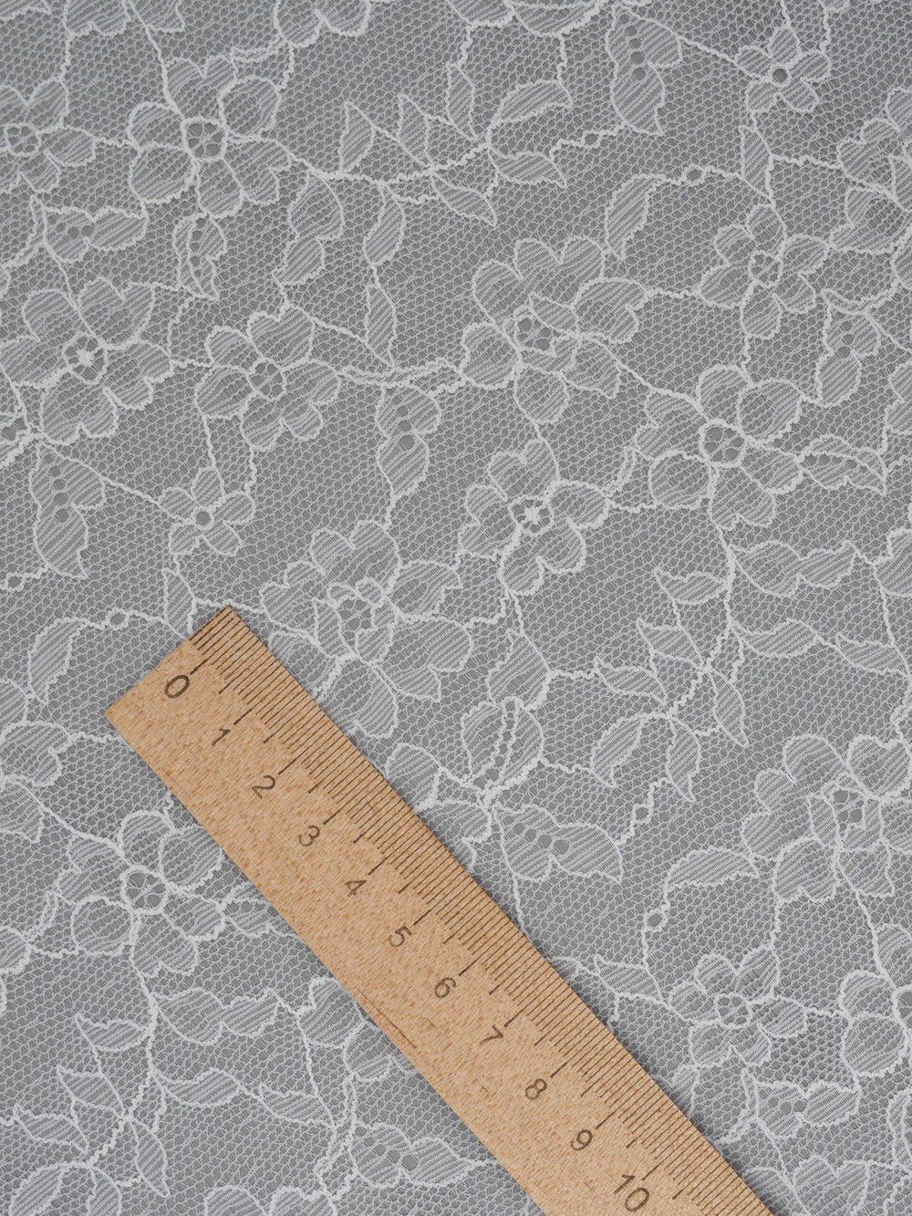 Гипюр эластичный холодный белый ширина 145 см