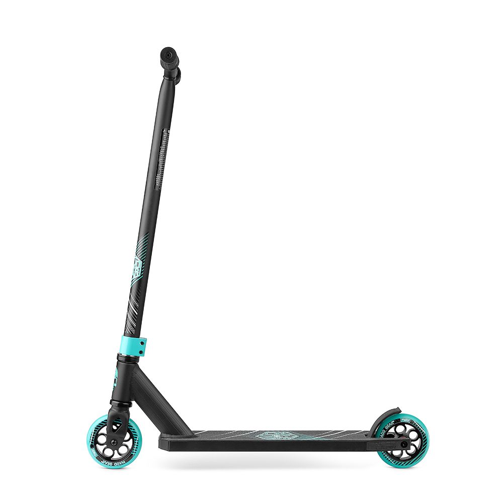 Трюковый самокат Madd Gear Kick Extreme