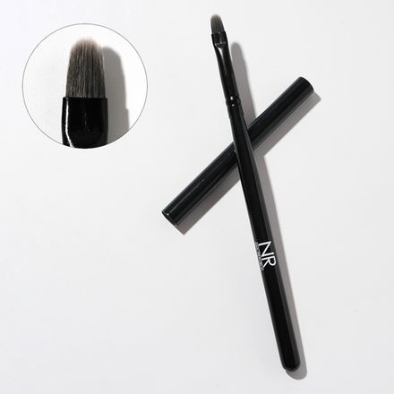 NR Nail Brush Кисть для гель-лака в футляре, овал