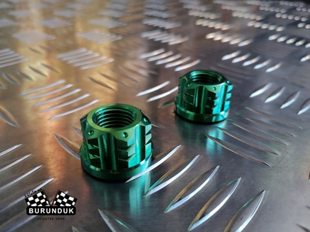 ТИТАНОВАЯ ГАЙКА М14 (ЗАДНЕЕ КОЛЕСО) DIO AF / ZX