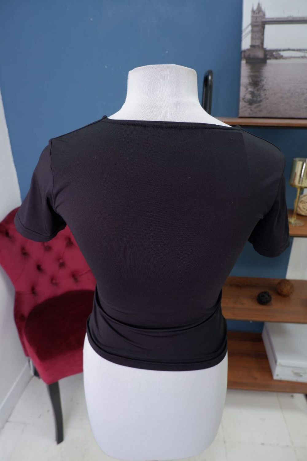 Футболка черная базовая 44 размер