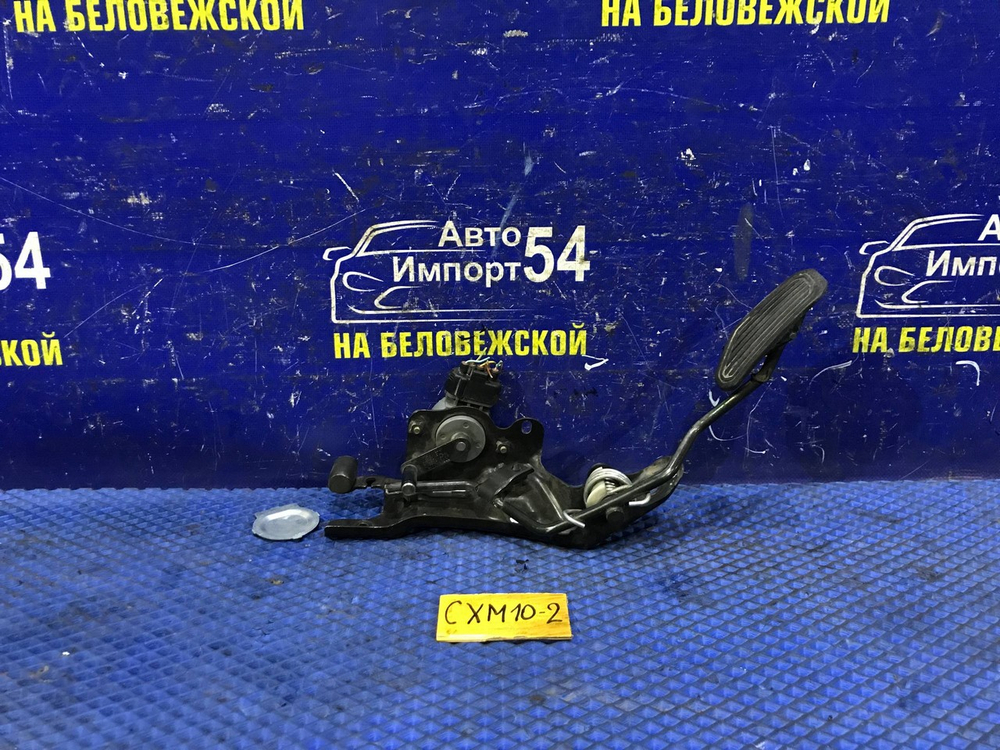 Педаль газа TOYOTA IPSUM 1997