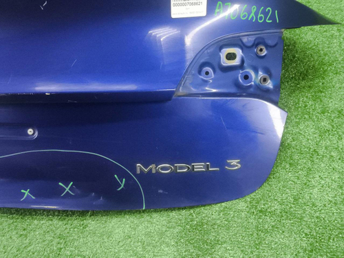 Крышка багажника Tesla Model 3 (2017-2023)