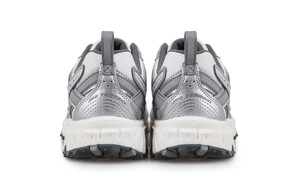 New Balance 410 Wide White Silver