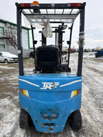 TRF E* Вилочный погрузчик E15-3I2 (Электрический, 11 л.с., АТ)