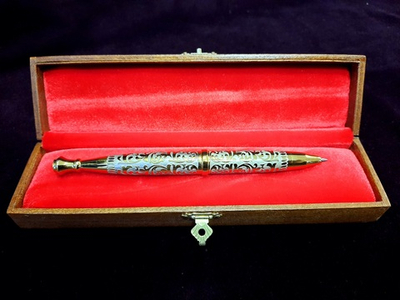 Ручка с фианитом, латунь, золото