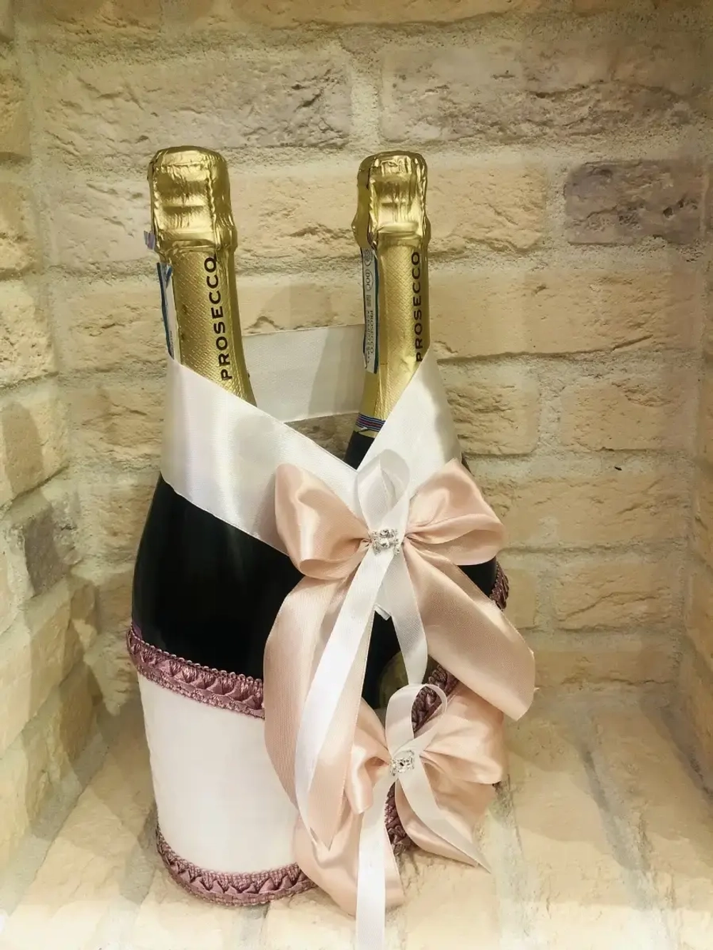 Украшение на шампанское