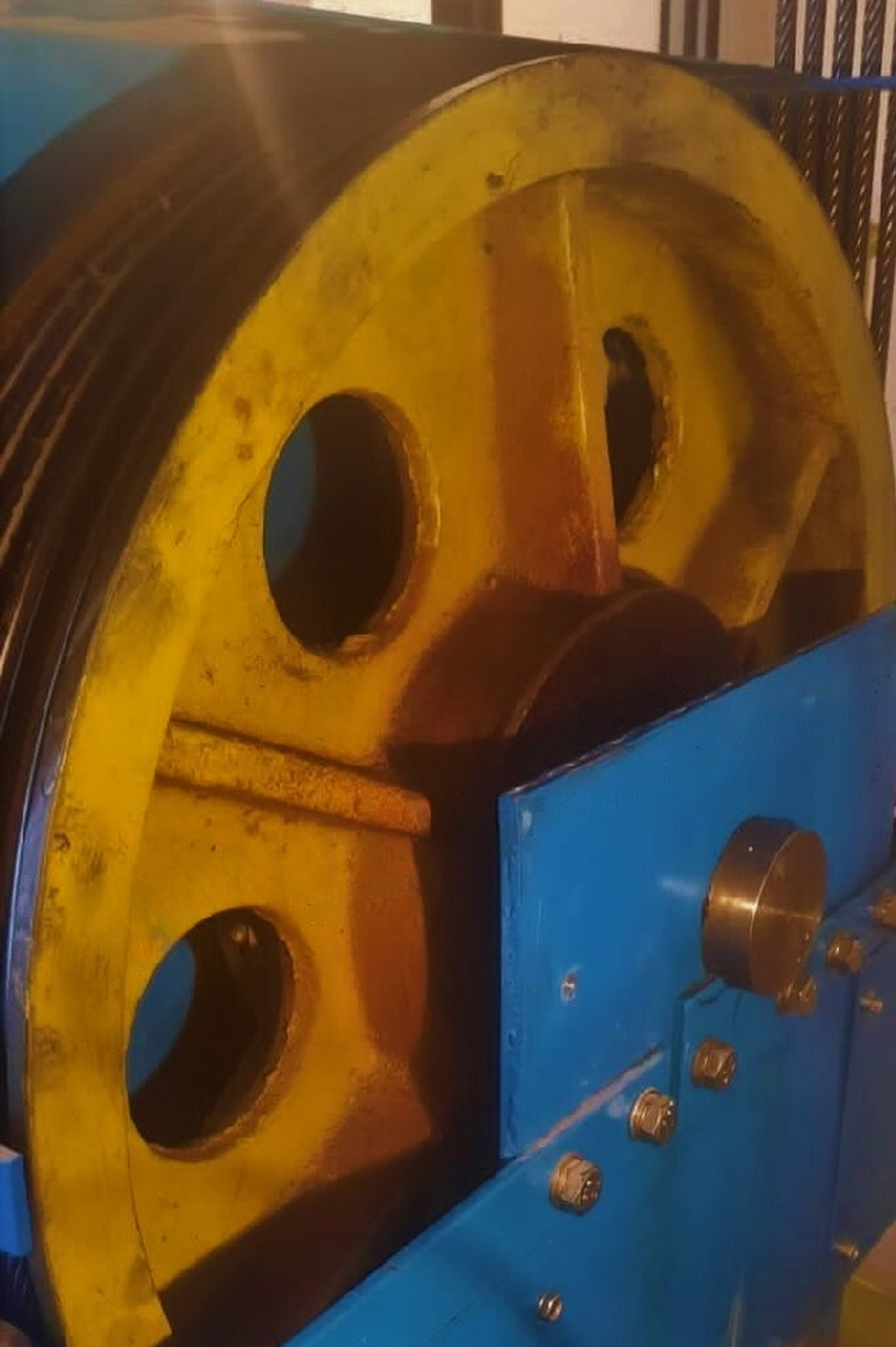 Отводной блок кабины D570х5х10 мм (под вал 70 мм)
