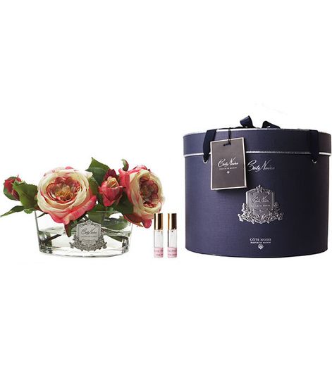 Букет пионов в прозрачной овальной вазе, Cote Noire