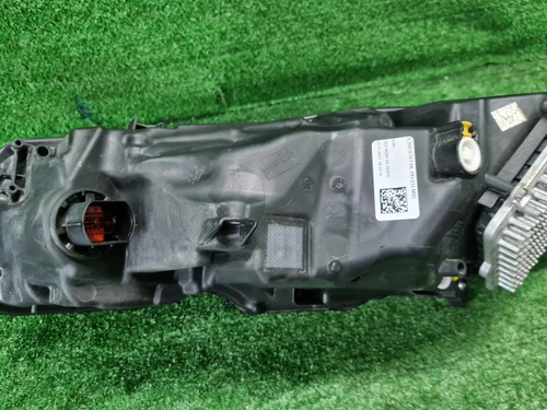 Фара правая Jaguar F-PACE (2020-н.в.) LED