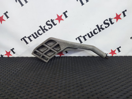 Кронштейн диффузора вентилятора