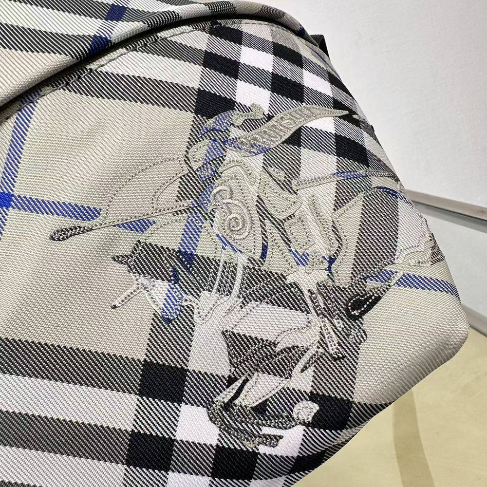 Сумка Burberry