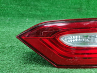 Фонарь правый внут Toyota Camry xv70 17-нв галоген