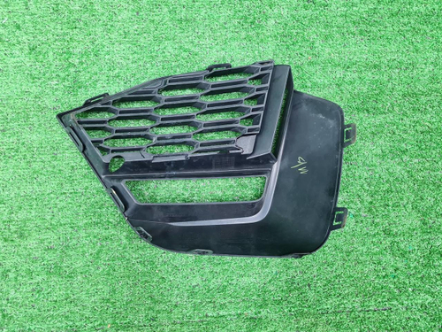 Решетка переднего бампера левая BMW 2er F44 19-24