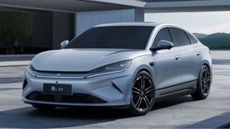 BYD Qin L EV получил более 10 000 заказов через неделю после выпуска