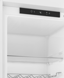 Встраиваемый однокамерный холодильник Hotpoint HBDR 18I