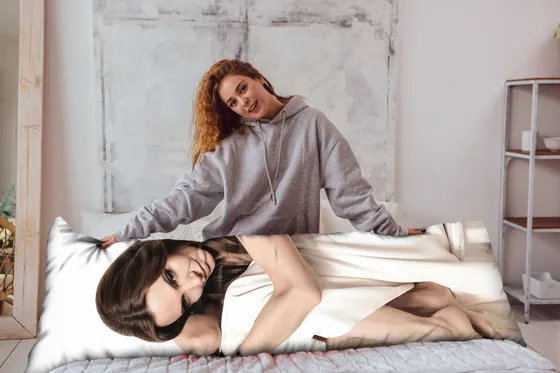 Дакимакура Анджелина Джоли №2