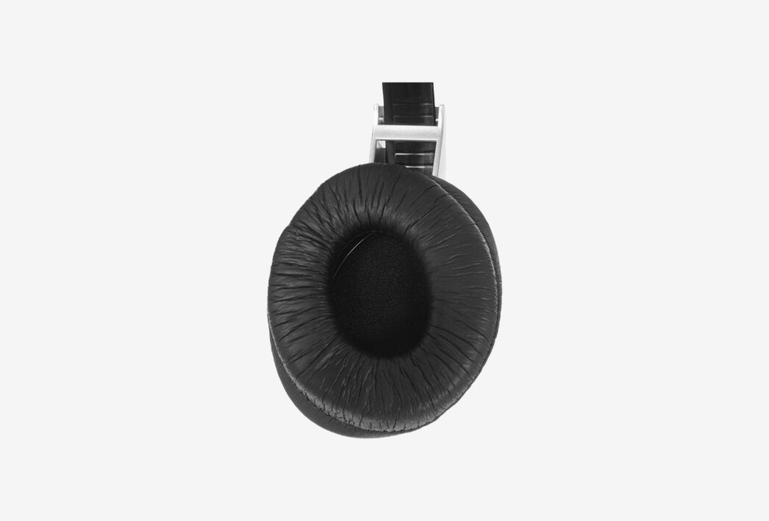 BEHRINGER HPM 1000_0426329101159