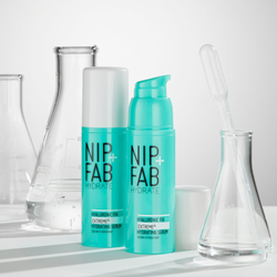 NIP+FAB Hyaluronic Fix Extreme4 2% - сыворотка для лица /   50  ml  / GTIN 5056217808057