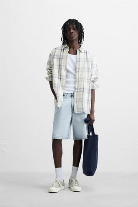 ZARA ДЖИНСОВЫЕ ШОРТЫ STRAIGHT-LEG, ГОЛУБОЙ