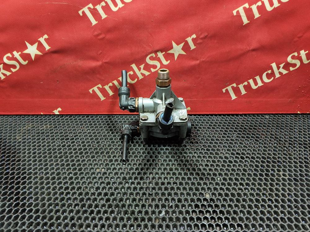 Клапан ускорительный