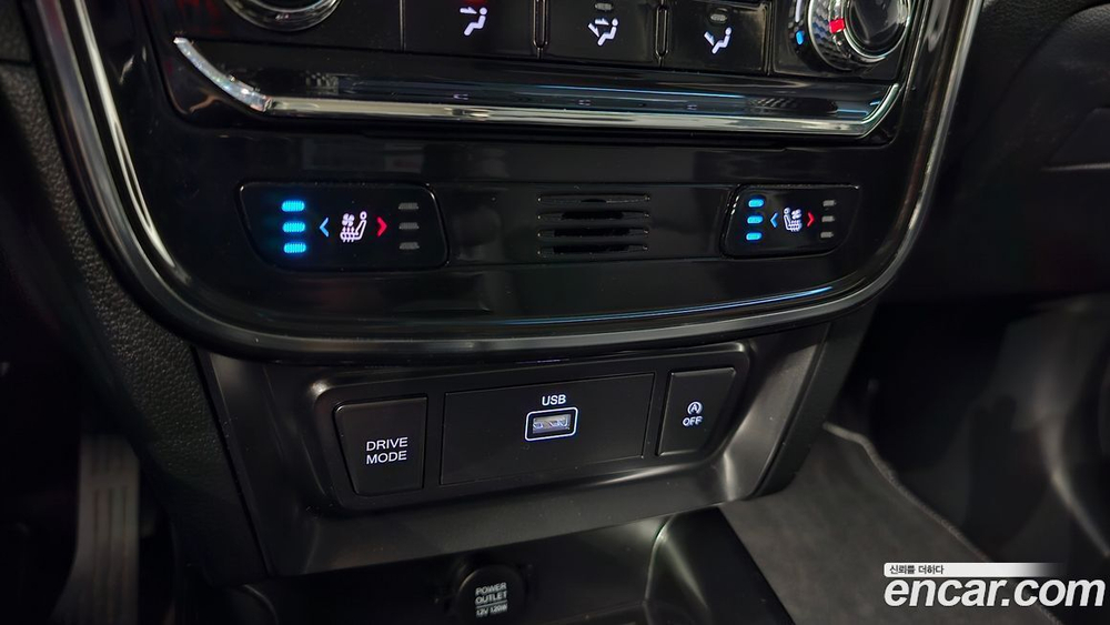 KG Mobility (Ssangyong) Very New Tivoli Бензин 1.5 2WD (05.2020)
