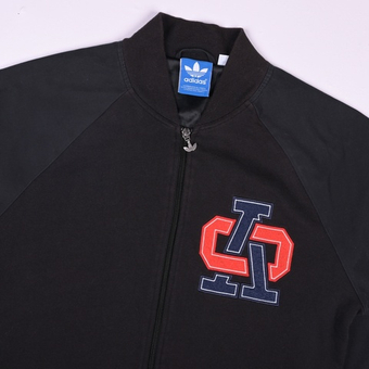 Черный бомбер Adidas из свежих коллекций, M