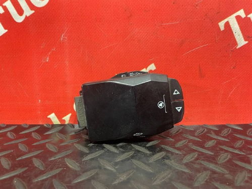 Рулевой переключатель аудиосистемы 2018г.