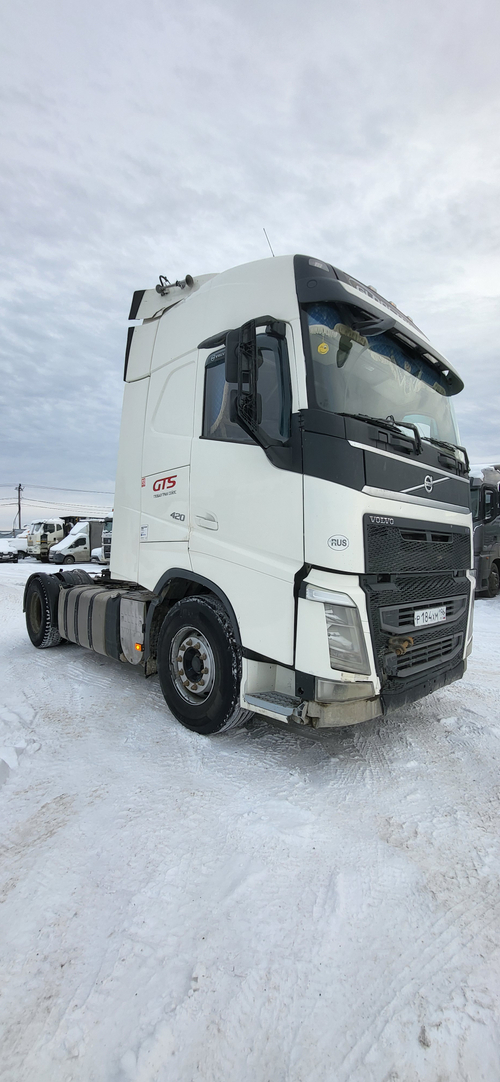 Volvo FH 4x2 Седельный тягач FH-TRUCK (Дизельный, 12,8 л, 428 л.с., АТ)