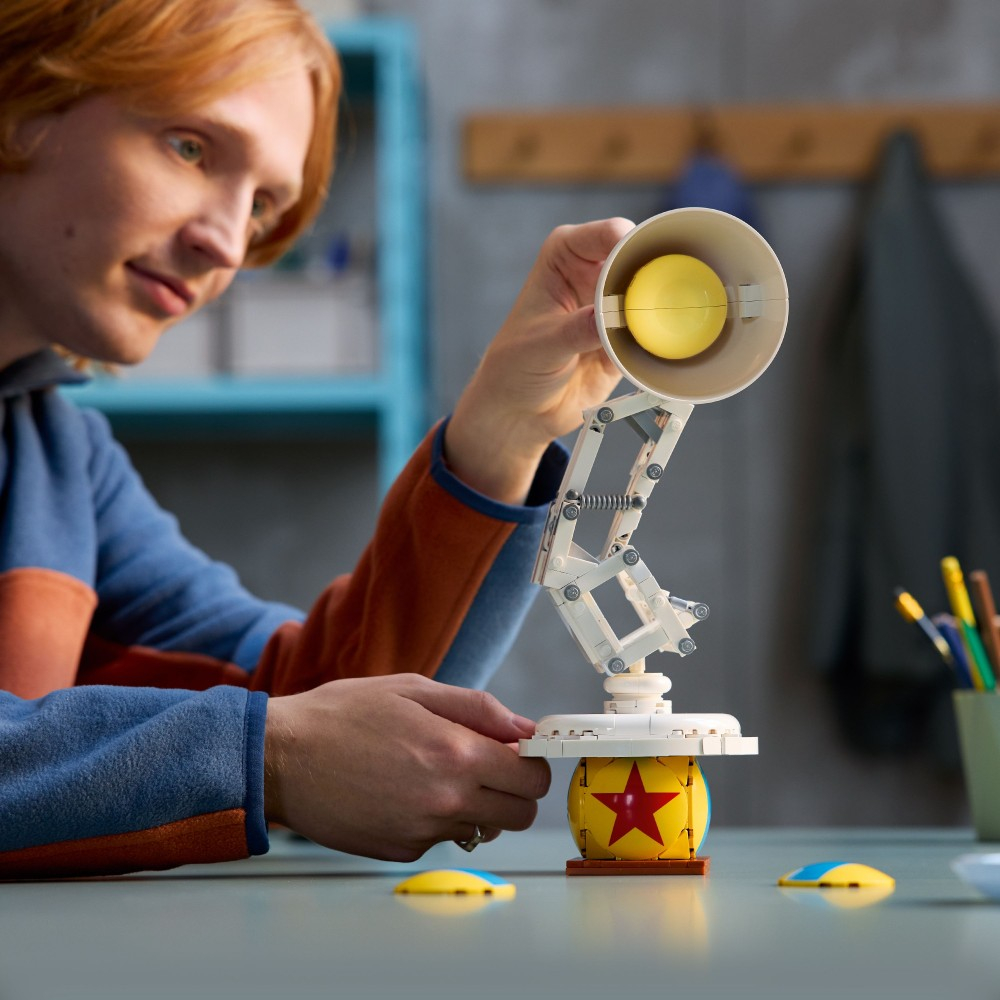 LEGO Ideas - Disney Pixar Luxo Jr. 21357 => LEGO Ideas - Disney Pixar Luxo Jr. 21357