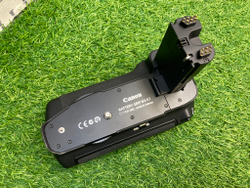 Canon BG-E7