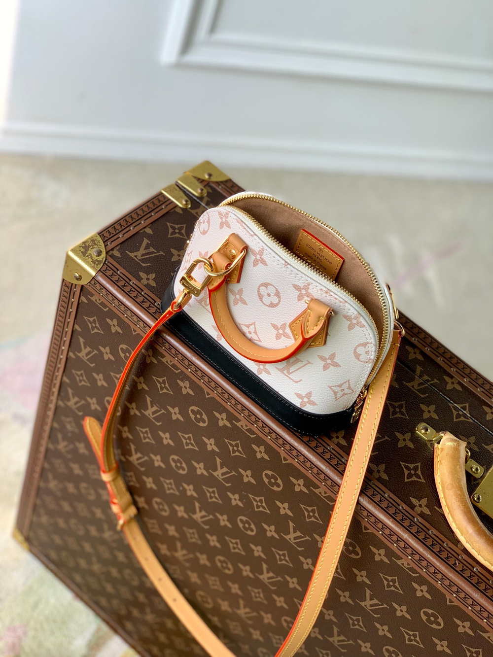 Louis Vuitton Nano Alma
