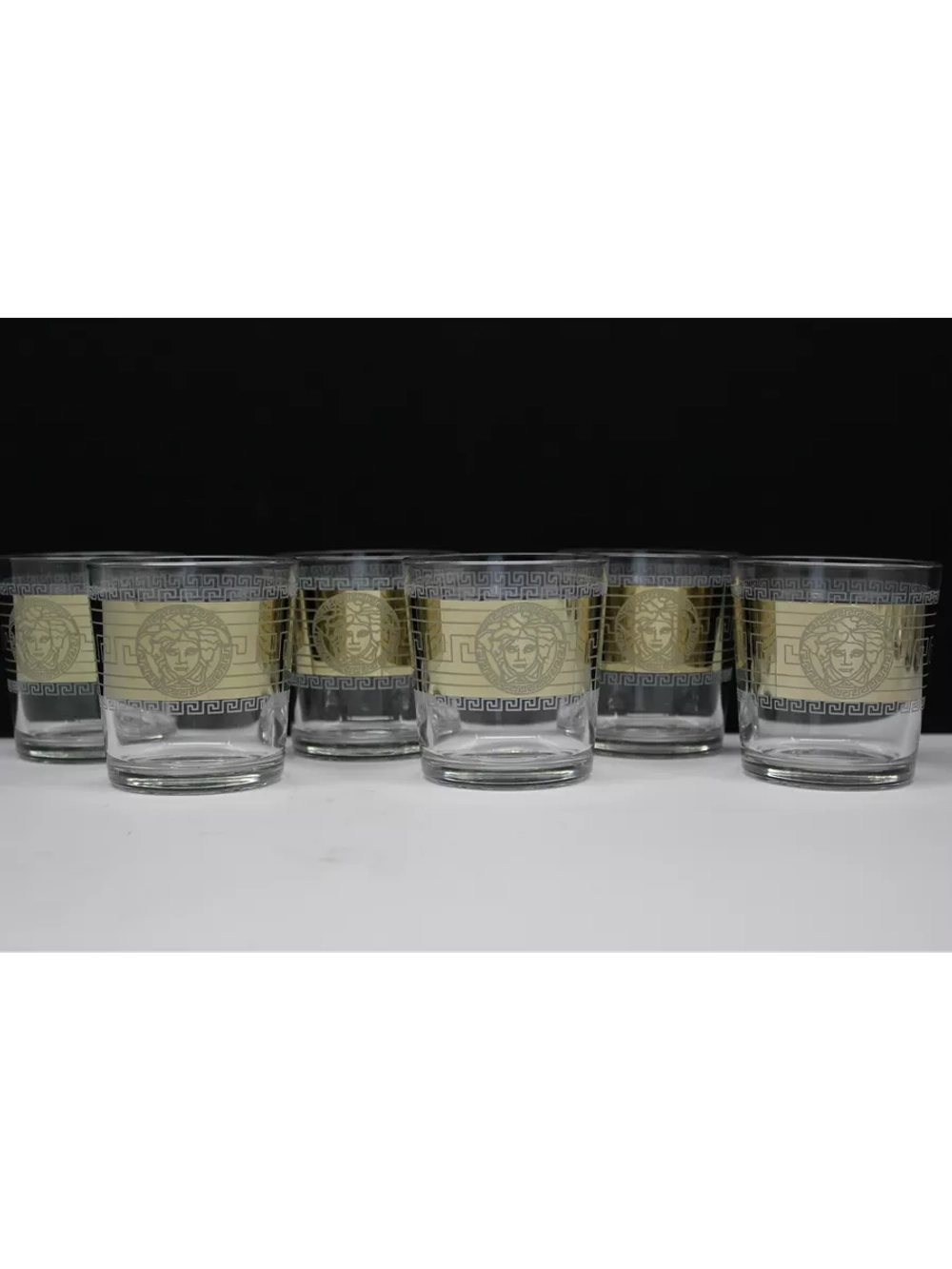 Стакан для напитков сока и воды