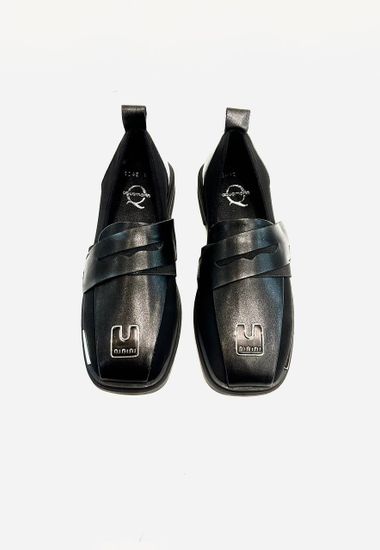 Лоферы женские