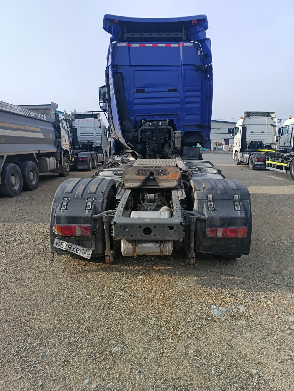 SITRAK C7H 4x2 Седельный тягач ZZ4186V391HE (Дизельный, 12,4 л, 480 л.с., AT)
