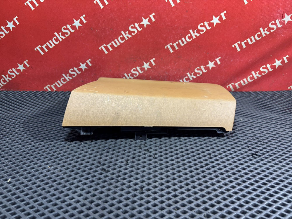 Столик салона кабины  2023г.