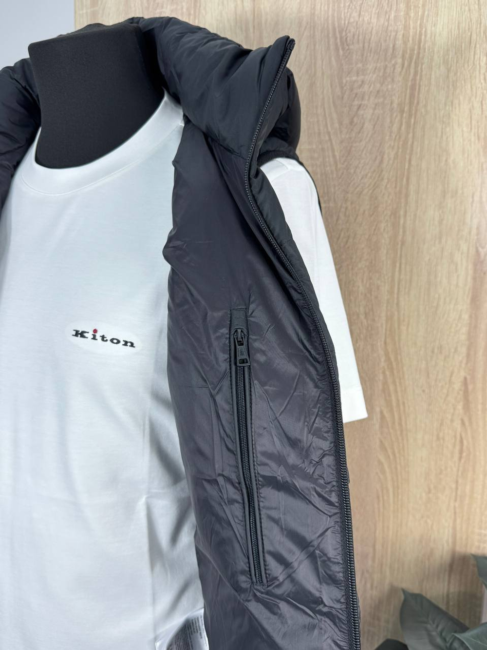 Безрукавка Moncler