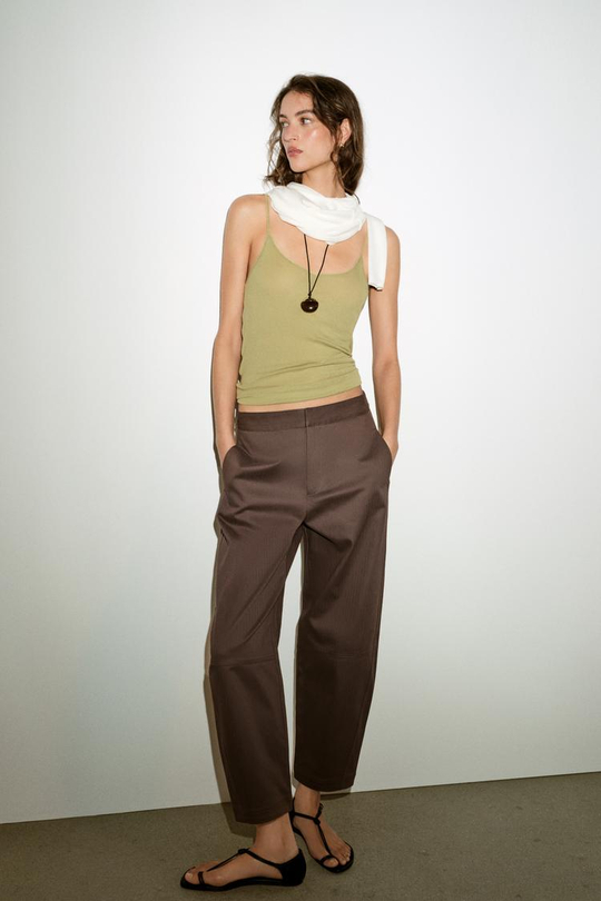 ZARA БРЮКИ BARREL В ЕЛОЧКУ, ТЕМНО-КОРИЧНЕВЫЙ