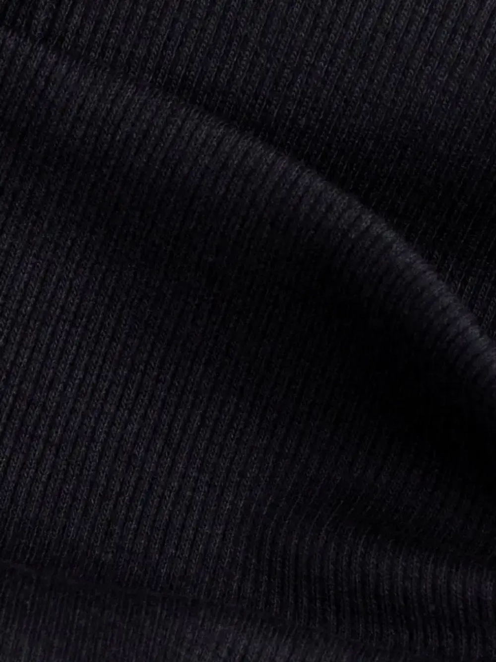 Шапка трикотажная и снуд для детей на осень