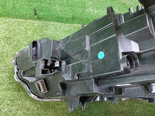 Битая Фара правая BMW X1 F48 (2019-2022) LED