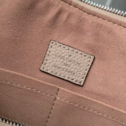 Louis Vuitton Hand It All MM