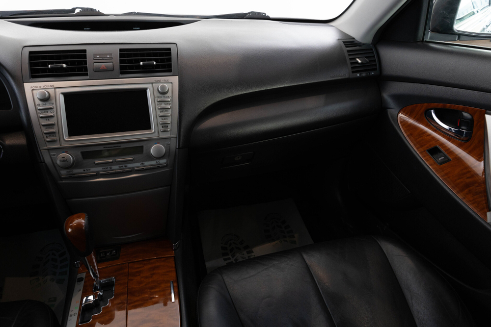 Toyota Camry, 2011 год
