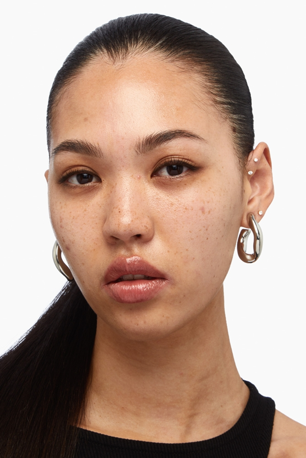 MAYBELLINE NEW YORK Instant Anti Age Eraser - Корректор в жидкой текстуре с аппликатором в виде губки оттенок Purple, 6 ml