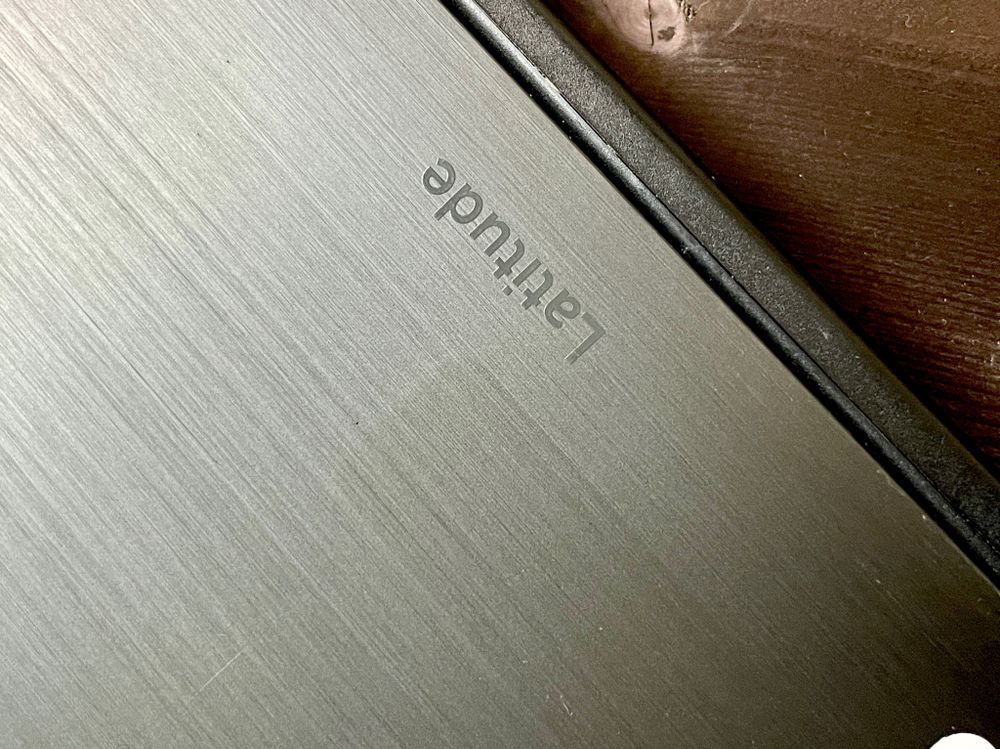 Ноутбук Dell 5285