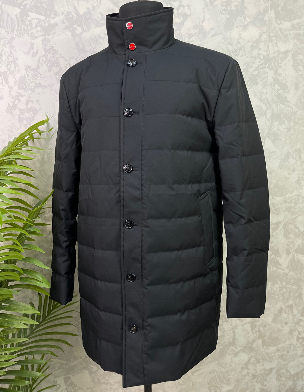 Пуховик Kiton