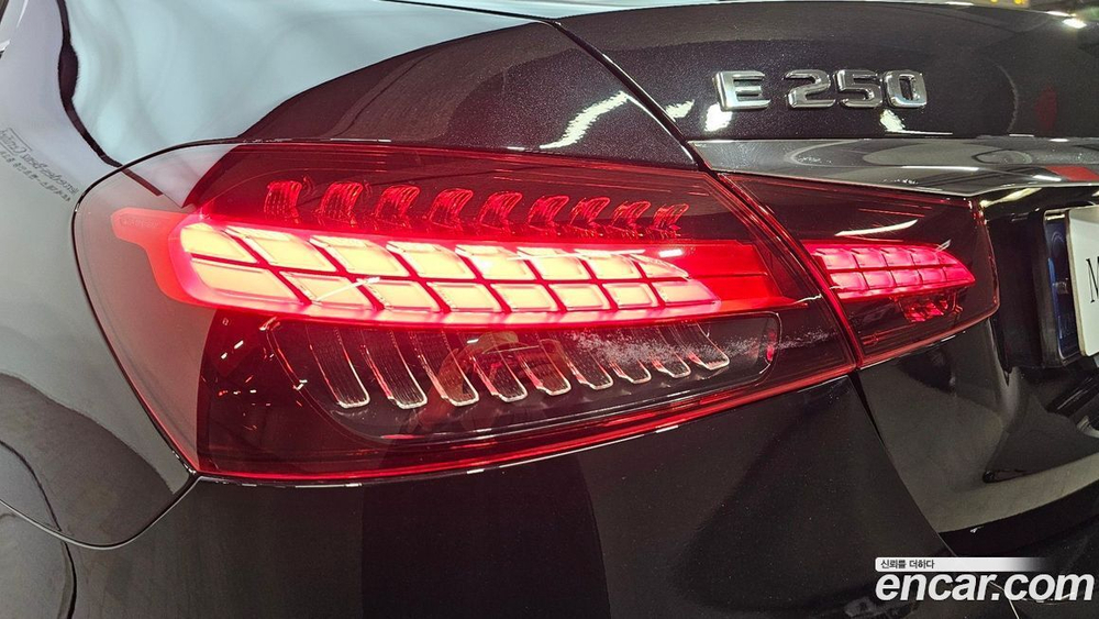 Mercedes-Benz E-Class W213 E250 Exclusive (03.2021)